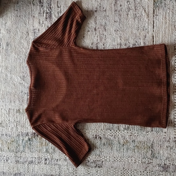 🍁2 for 20! Old Navy Ribbed Tee - Picture 6 of 6